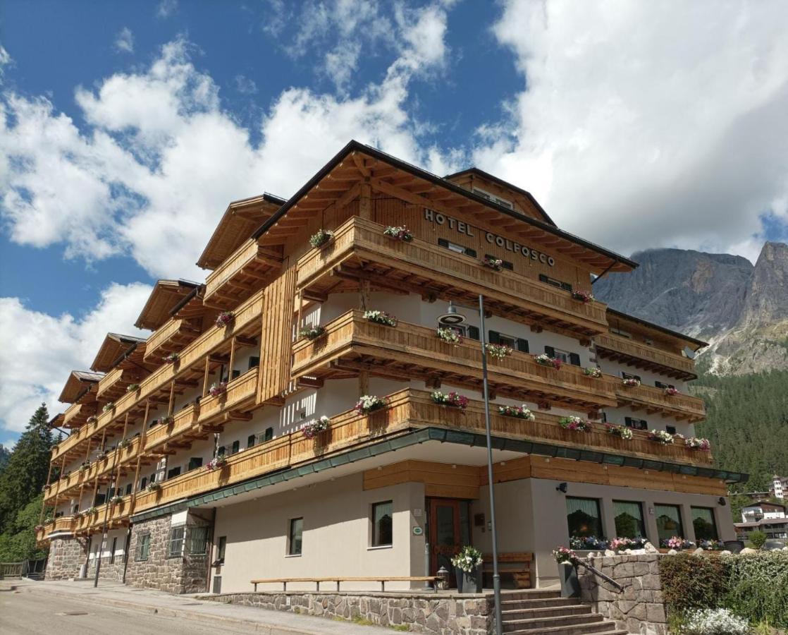 Hotel Colfosco Sankt Martin am Sismunthbach Exterior foto