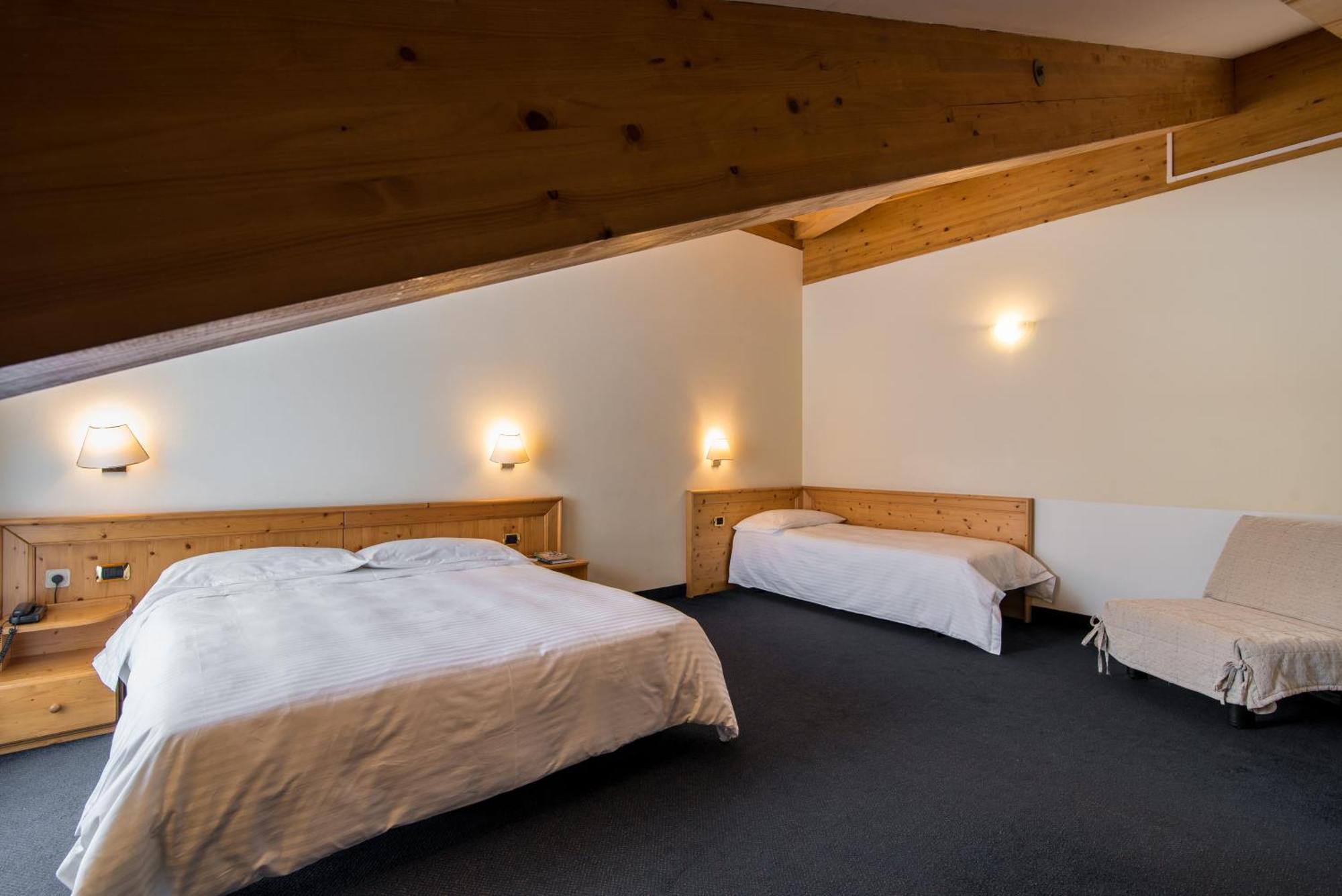 Hotel Colfosco Sankt Martin am Sismunthbach Zimmer foto