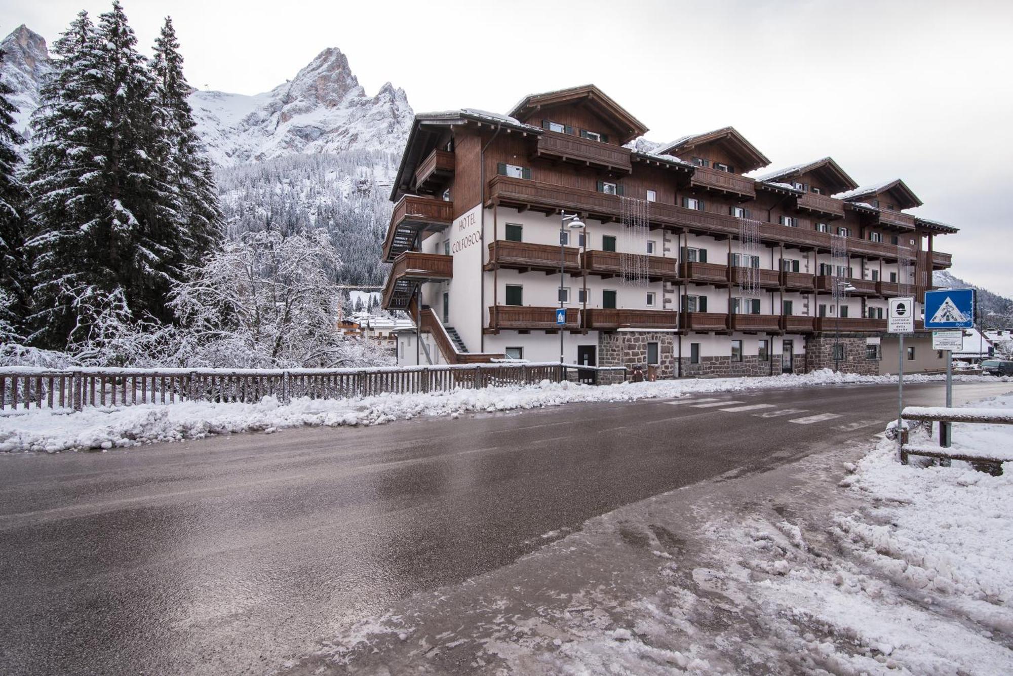 Hotel Colfosco Sankt Martin am Sismunthbach Exterior foto