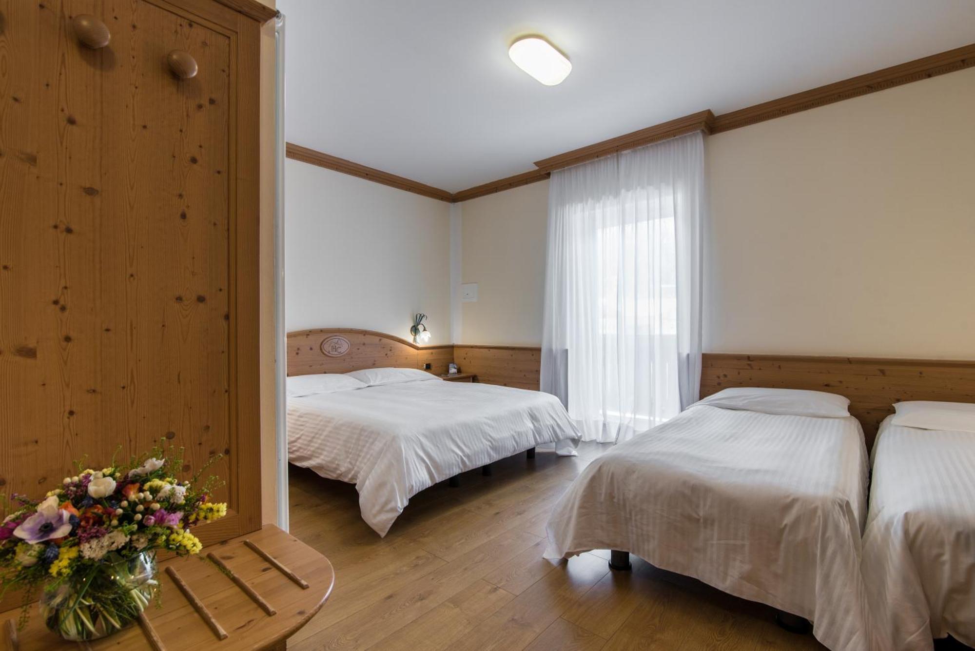 Hotel Colfosco Sankt Martin am Sismunthbach Exterior foto
